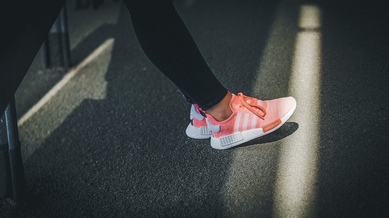 Adidas nmd r1 sun glow online